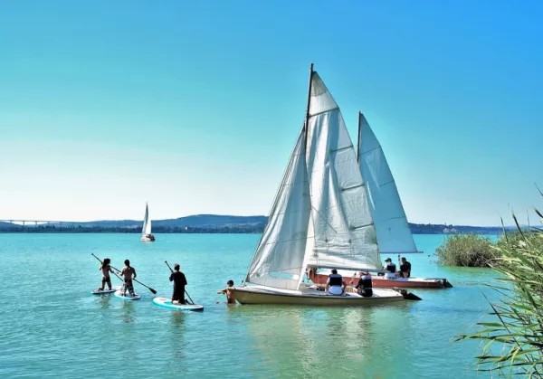 Hány fokos a Balaton vize? - Balaton vízhőmérséklete június, július és augusztus hónapokban 