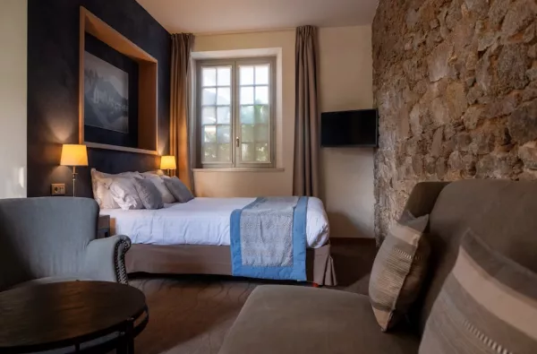 Handwritten szállodai szoba